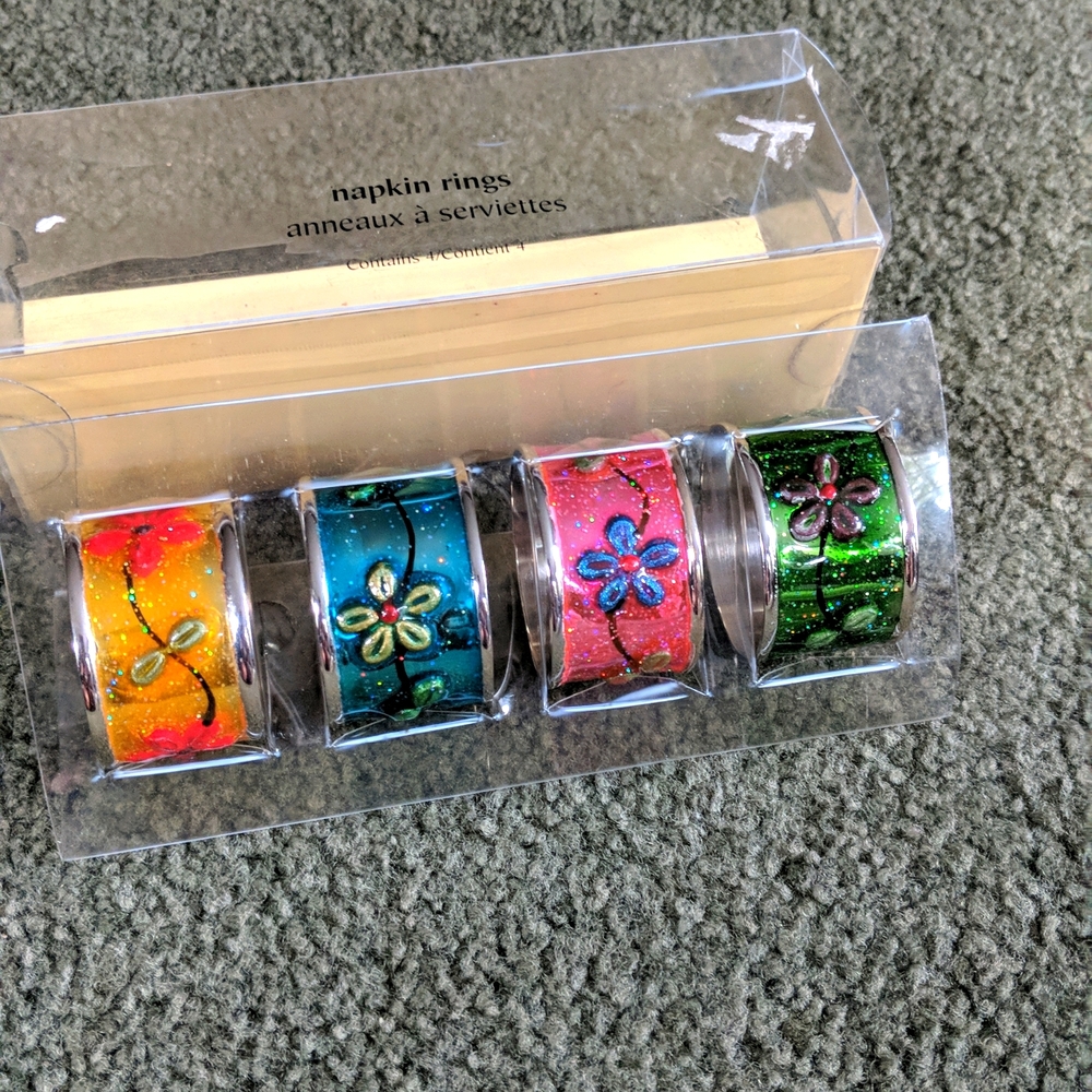 4 napkin rings